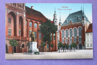 Ansichtskarte AK Thorn Toruń 1910-1920 Rathaus Artushof Denkmal Architektur Platz Kujawien Pommern Ortsansicht Polen Polska